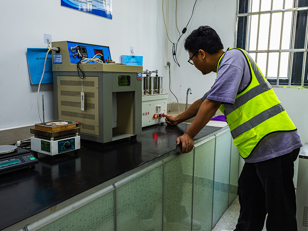 木质素纤维吸油率试验